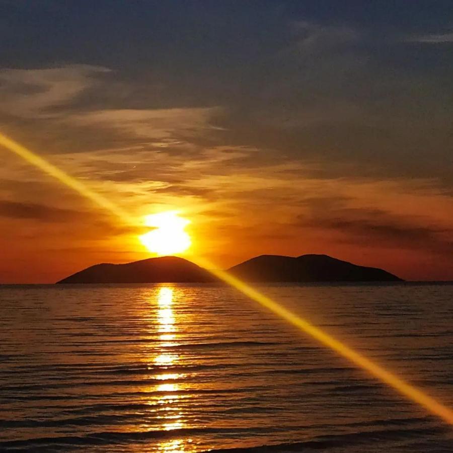 Pinegroove Hostel Vlora Εξωτερικό φωτογραφία