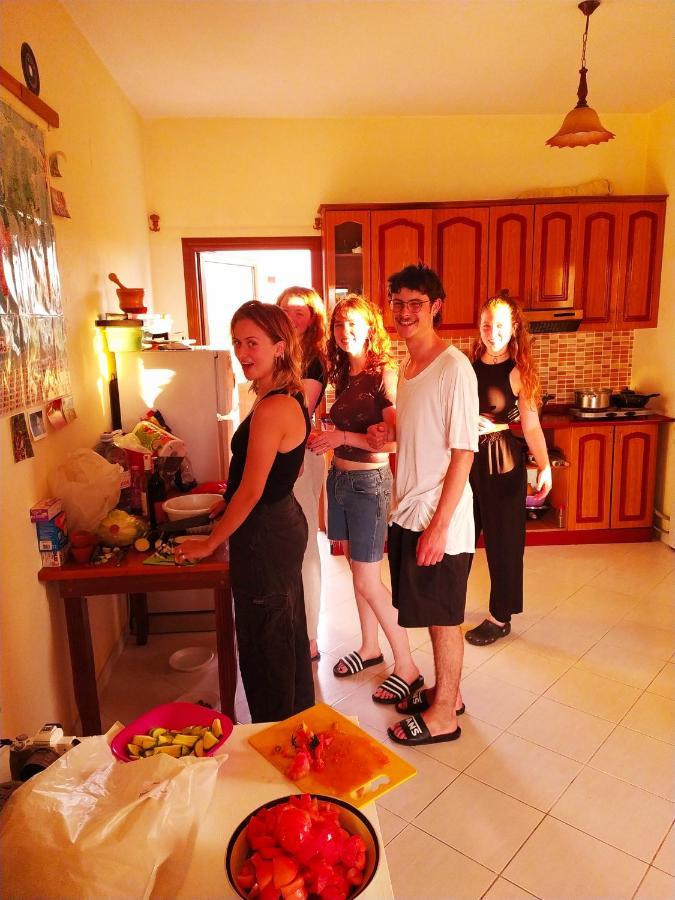 Pinegroove Hostel Vlora Εξωτερικό φωτογραφία