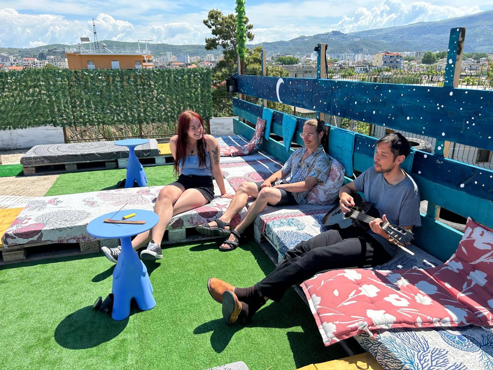 Pinegroove Hostel Vlora Εξωτερικό φωτογραφία